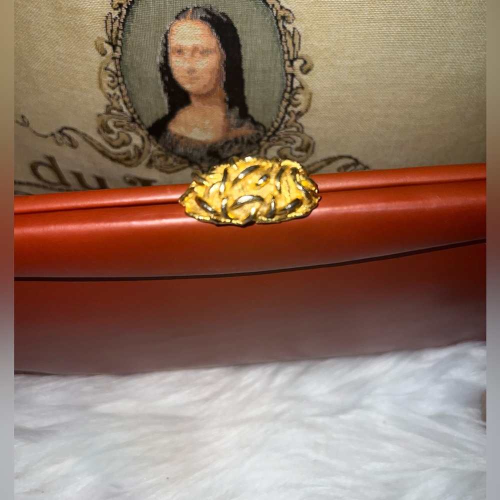 Gorgeous Vintage Clutch!